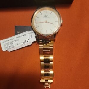 Daniel Wellington Gold Watch